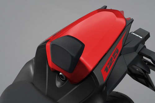 Suzuki soziusabdeckung rot - suzuki,